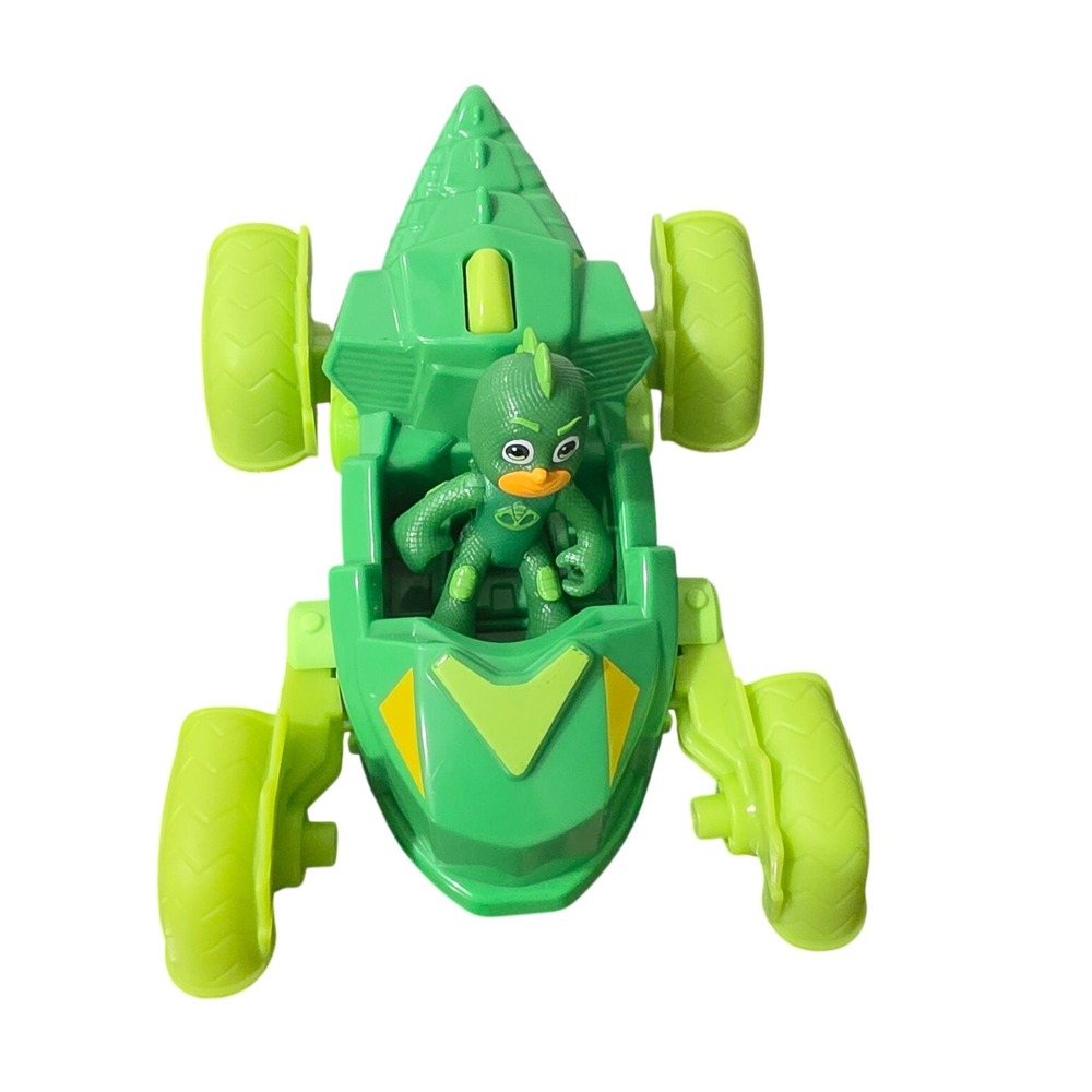 PJ Masks Gekko-Mobile Vehicle with Gekko Action Figure Green Toy Set